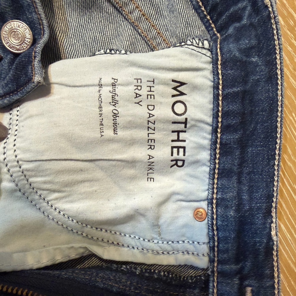 MOTHER Ankle Cropped Blue Jeans - Picture 5 of 5